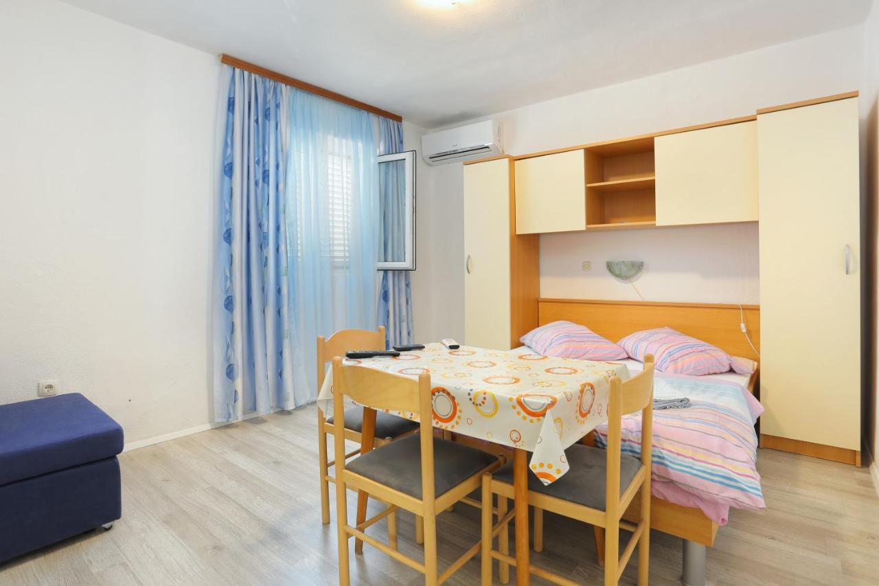Studio Tucepi 6695C Buitenkant foto